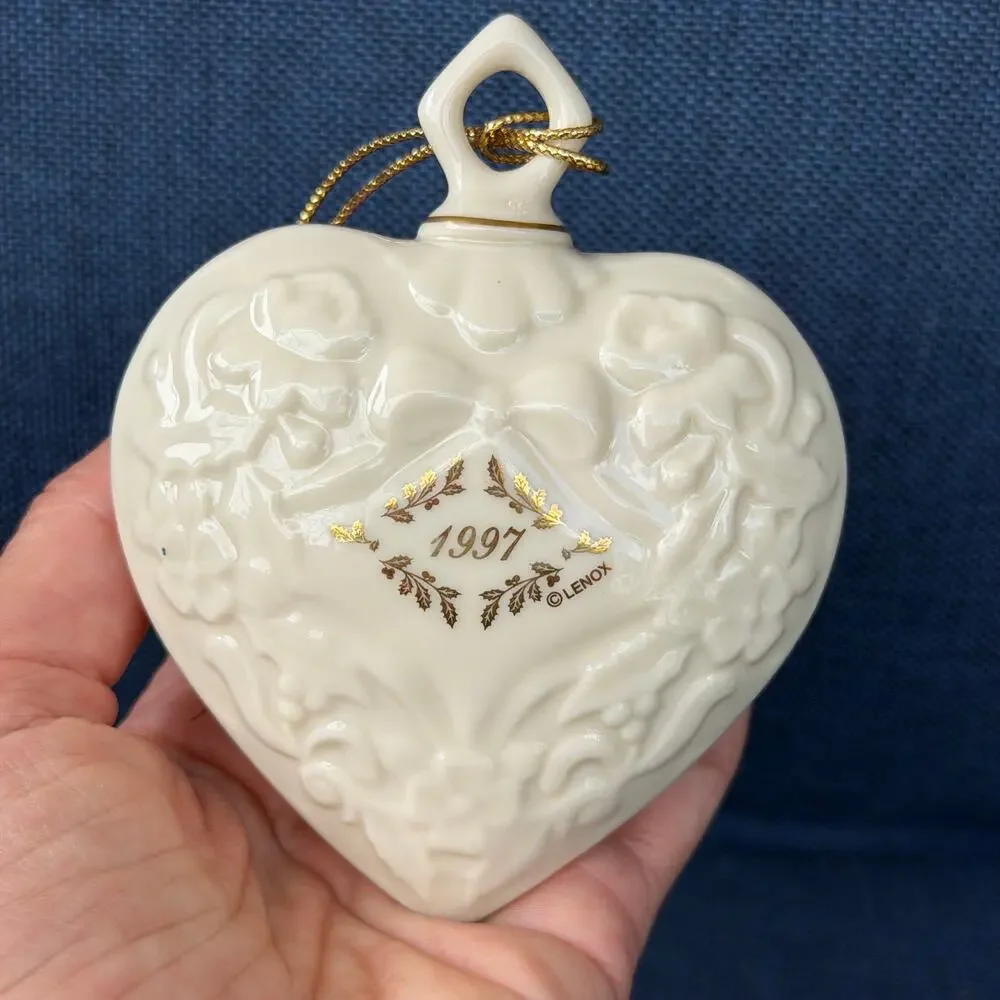 Lenox 1997 Annual Christmas Ornament Porcelain Heart Embossed Gold Tassel Puffy
